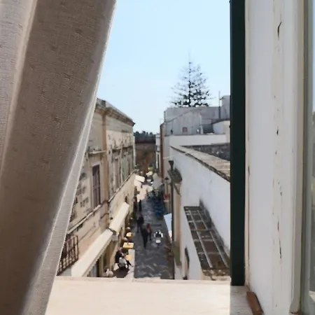 Dimora Storica Idrusa A Centro 6 Posti Appartamento